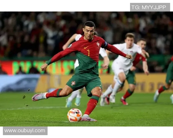 足球明星们的近况揭秘:他们在赛场外的生活与挑战 足球明星们的近况揭秘:他们在赛场外的生活与挑战